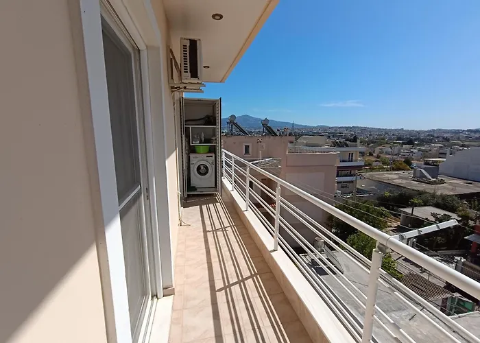New Elegant Roof Apartment